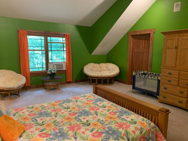 Dragonfly Room